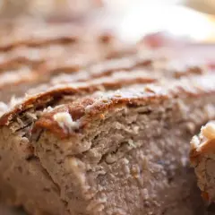 Jakie mięso na pasztet? Odkryj najlepsze połączenia smakowe